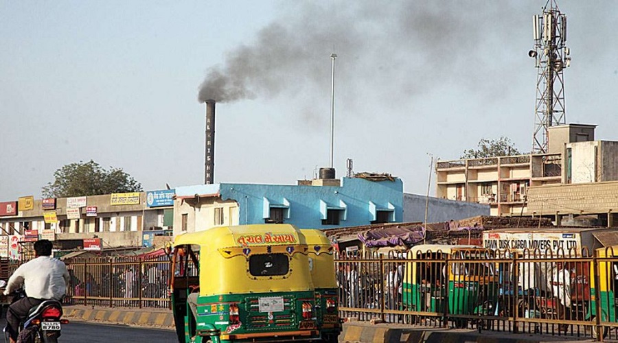 એલર્ટ ટોન: હવાના પ્રદૂષણને કારણે ભારતીયોના આયુષ્યમાં સરેરાશ પાંચ વર્ષનો ઘટાડો